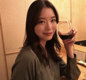 蜂谷曇海の経歴と学歴が優秀?出身大学や高校はどこ?仕事はサッポロビールのイメージガール!